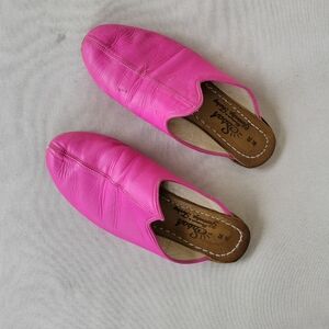 Pink Women's Sabah Babah 39 US 7